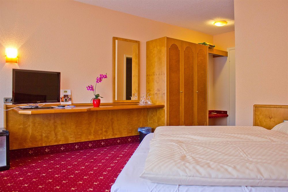 Waldhotel Forellenhof Баден-Баден Экстерьер фото